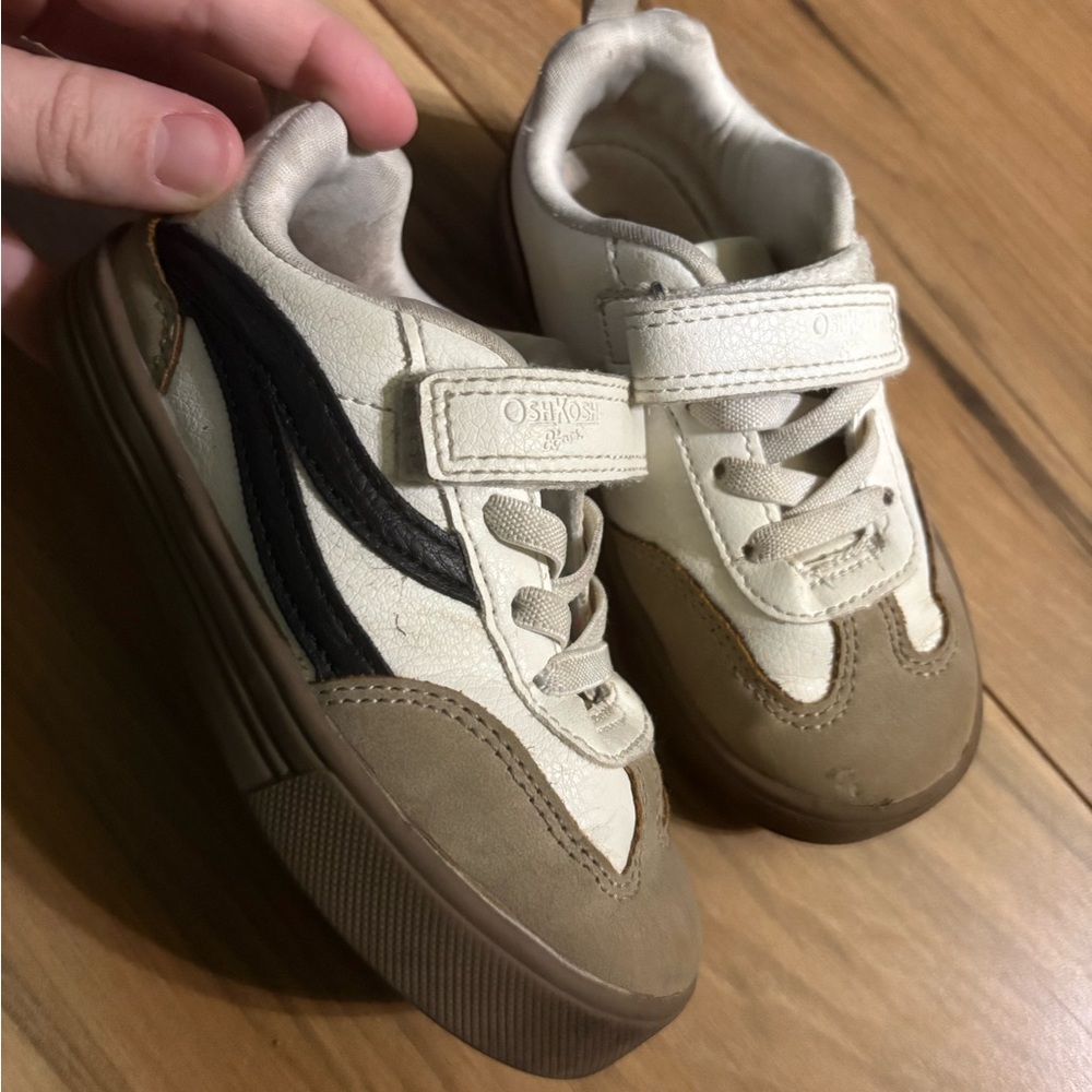 Boy shoes